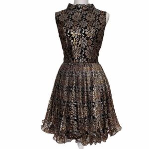 Lilli Diamond California- Vintage Collectors Lace Floral Metallic Mini Dress